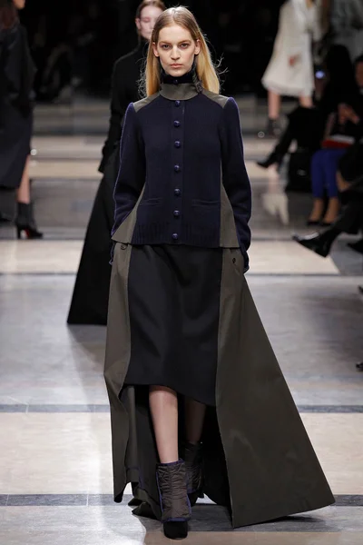Look 4